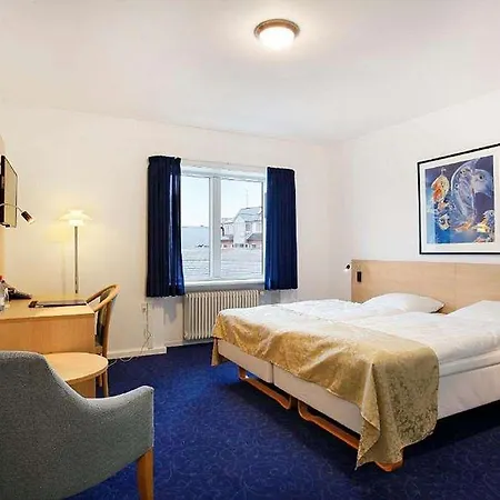 Hotel Hotel, Sure Collection By Western Herning